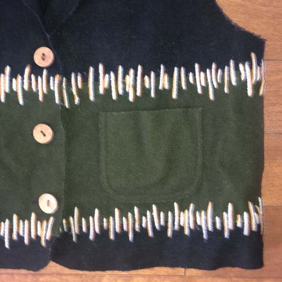 Vintage JouJou Black & Green Wool Vest, collar Camel & Cream Blanket size small - Picture 8 of 10